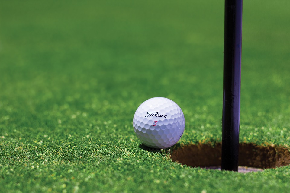 Alior Bank zasponsoruje turnieje golfowe