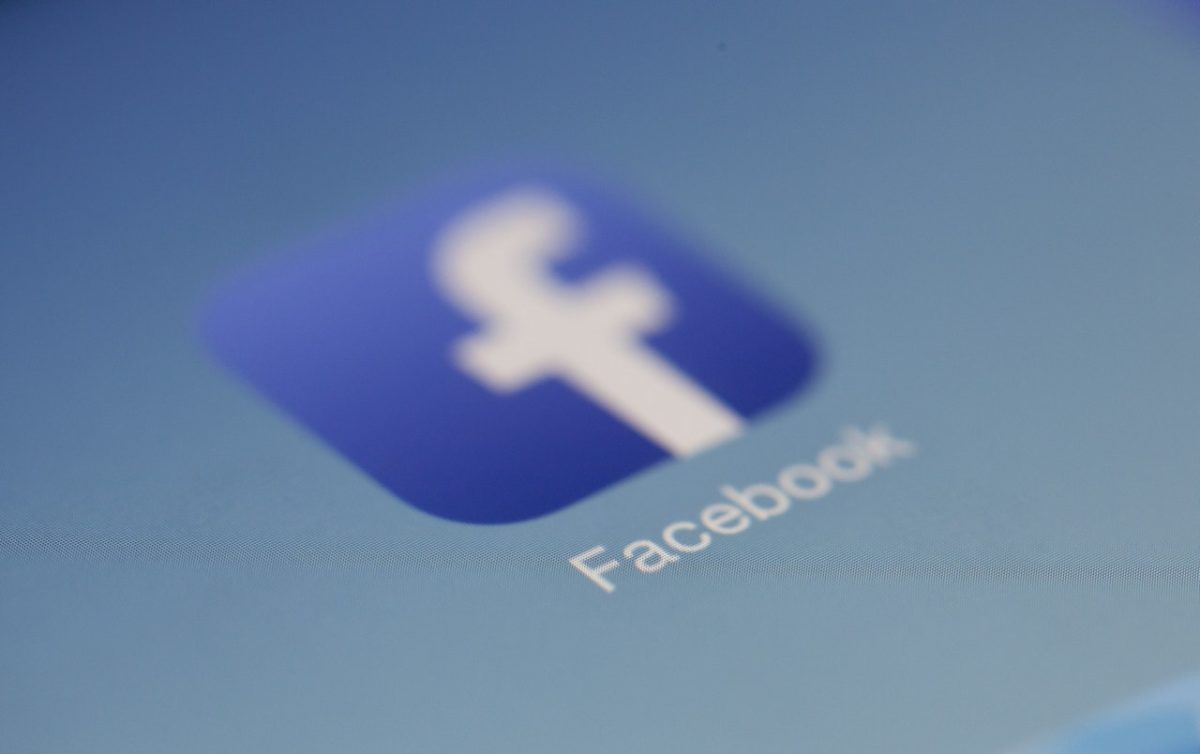 Facebook musi informować, jakie dane swoich użytkowników sprzedaje komercyjnym firmom