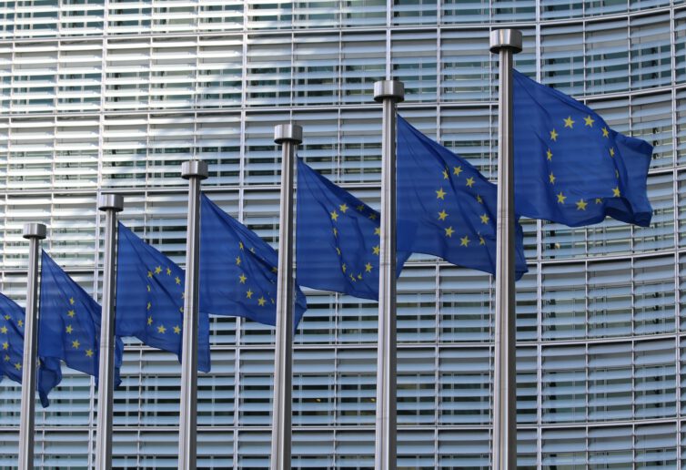 Komisja Europejska wszczyna postępowanie wyjaśniające w polskiej sprawie rozdziału częstotliwości radiowych