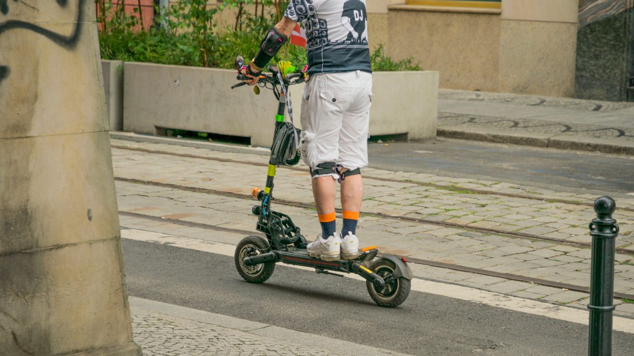 Zdejmiesz blokadę z hulajnogi? Policja dostanie prawo, by ją skonfiskować