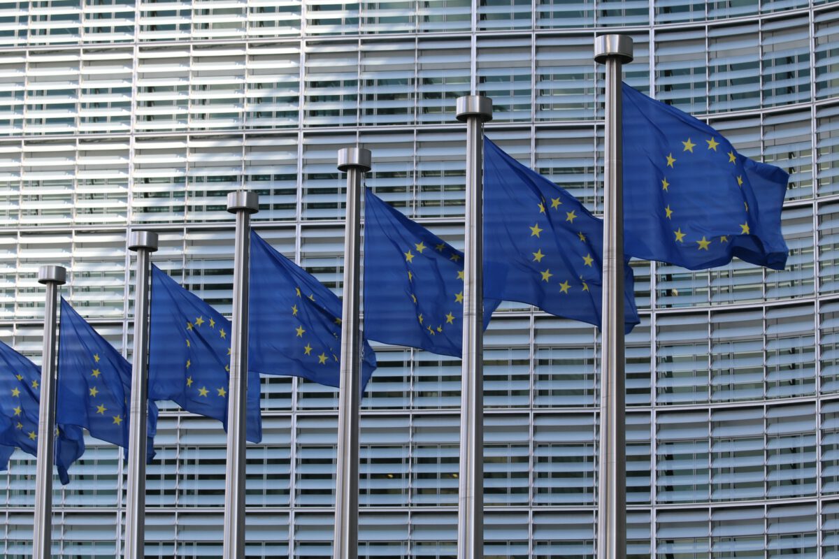 Nowe unijne przepisy ws. przejrzystości podatkowej dla platform cyfrowych