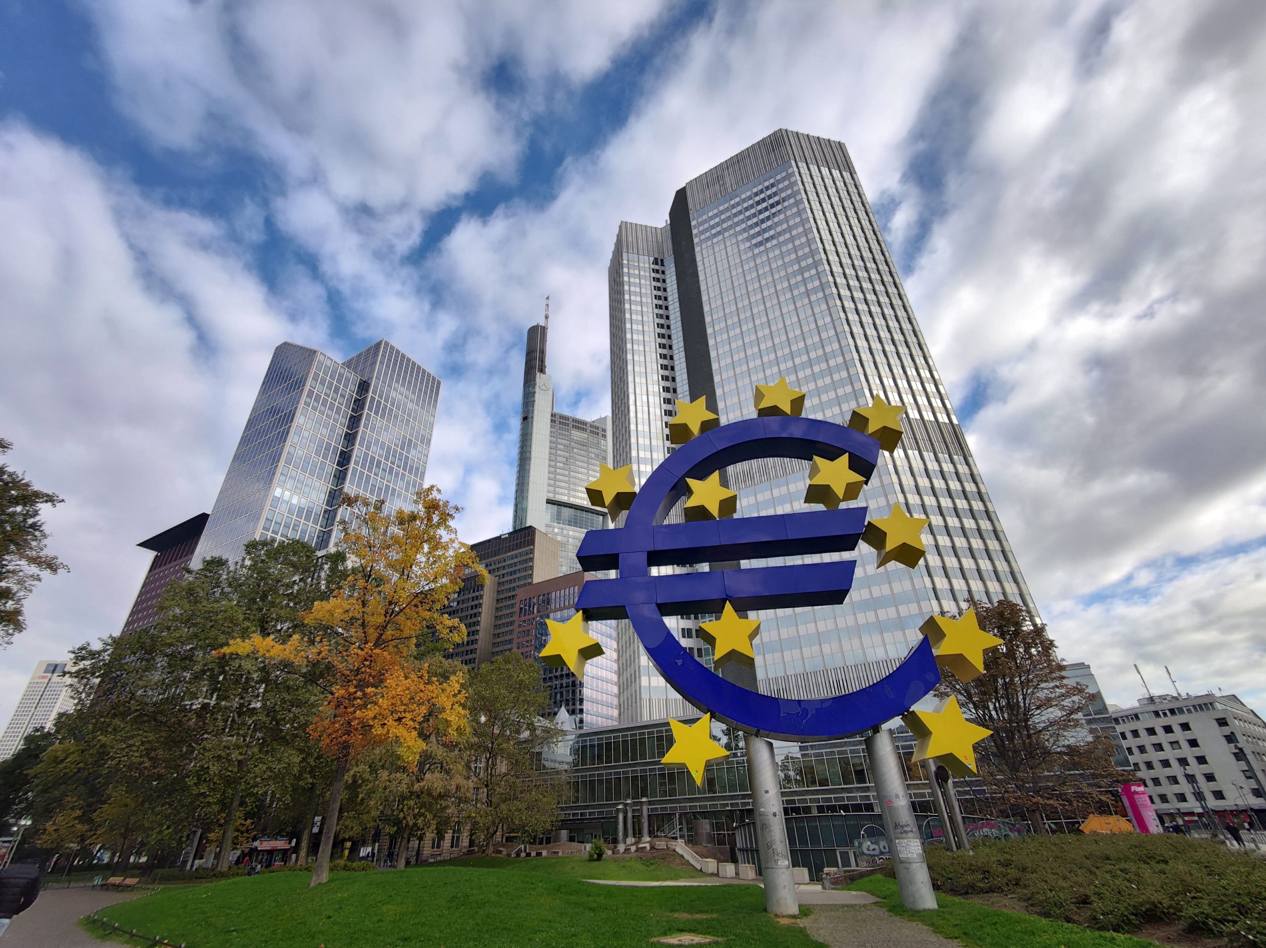 Gospodarka strefy euro wychodzi z dołka? Niemiecki przemysł zaskoczył