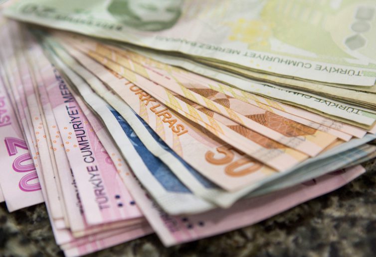 Lira turecka to kandydat do miana najgorszej waluty w 2018 r.