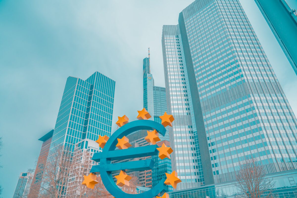 Aktualny próg unijny i średni kurs złotego w stosunku do euro będący podstawą przeliczania wartości koncesji w 2021 roku