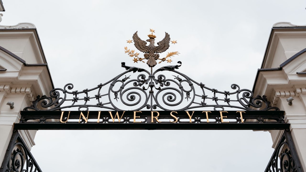 Polskie uniwersytety plasują się coraz niżej w międzynarodowych rankingach