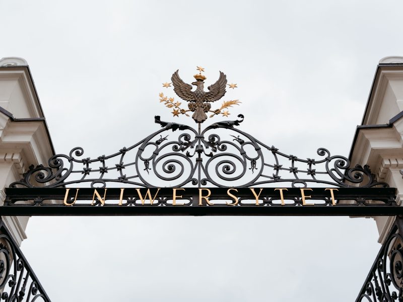 Polskie uniwersytety plasują się coraz niżej w międzynarodowych rankingach